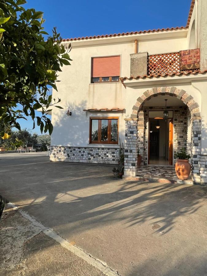 מסה לוברנסה Loren House, Relaxing Location With Seaview מראה חיצוני תמונה