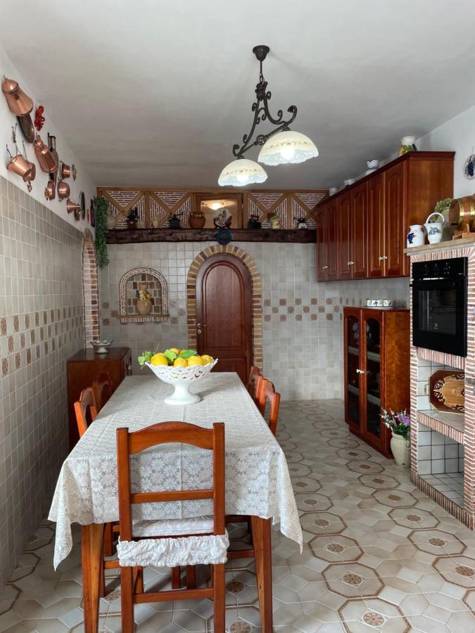 מסה לוברנסה Loren House, Relaxing Location With Seaview מראה חיצוני תמונה