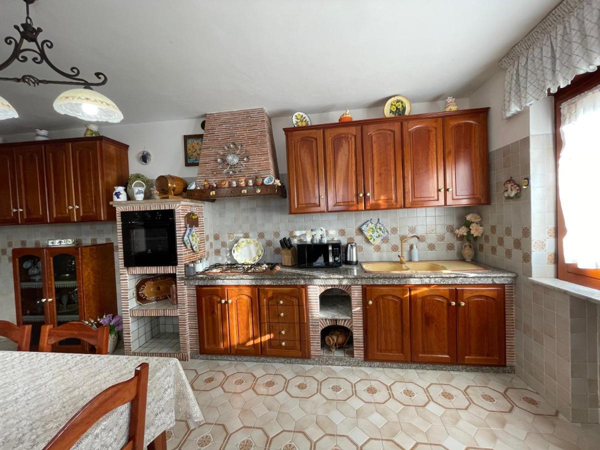 מסה לוברנסה Loren House, Relaxing Location With Seaview מראה חיצוני תמונה